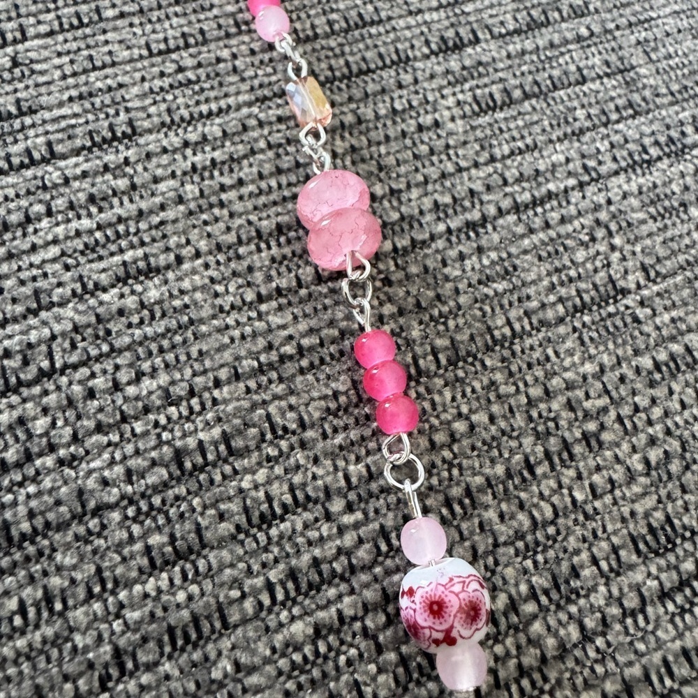 Elegant Pink Handmade Beaded Phone Charm - Picture 3 of 4
